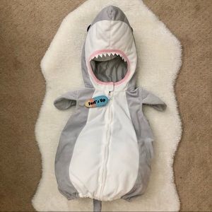 2/$10 🍁 Plush Toddler Shark Costume